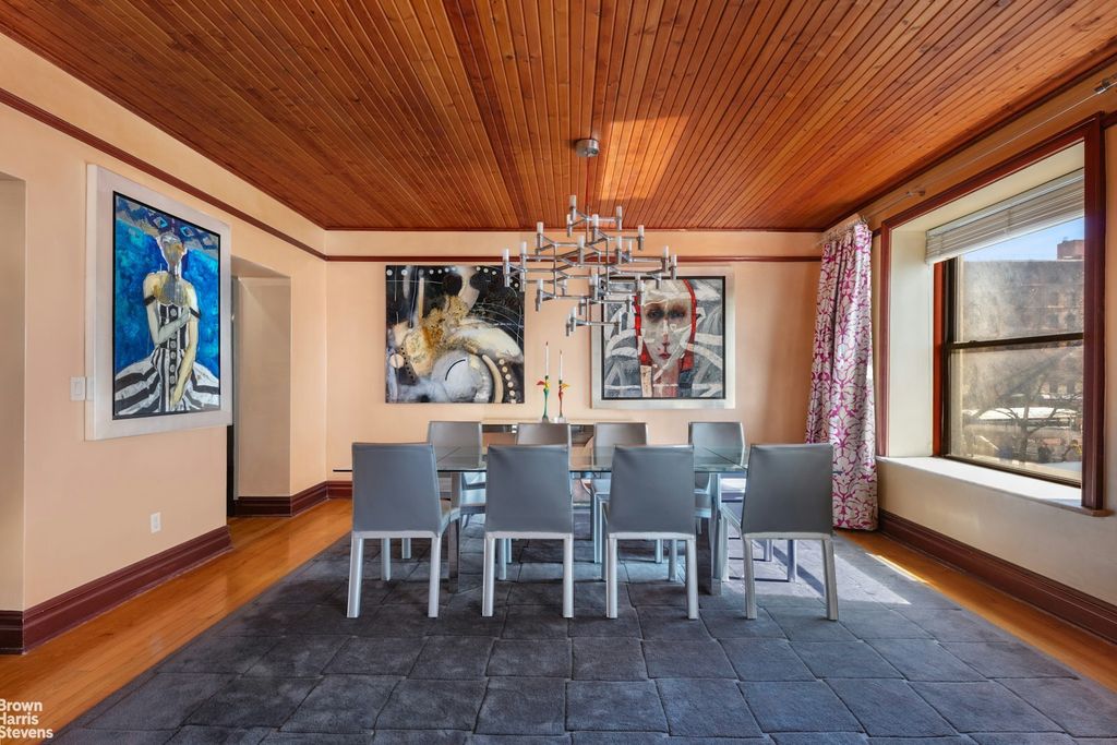 Property photo 3 of 12 <Alttext/>
