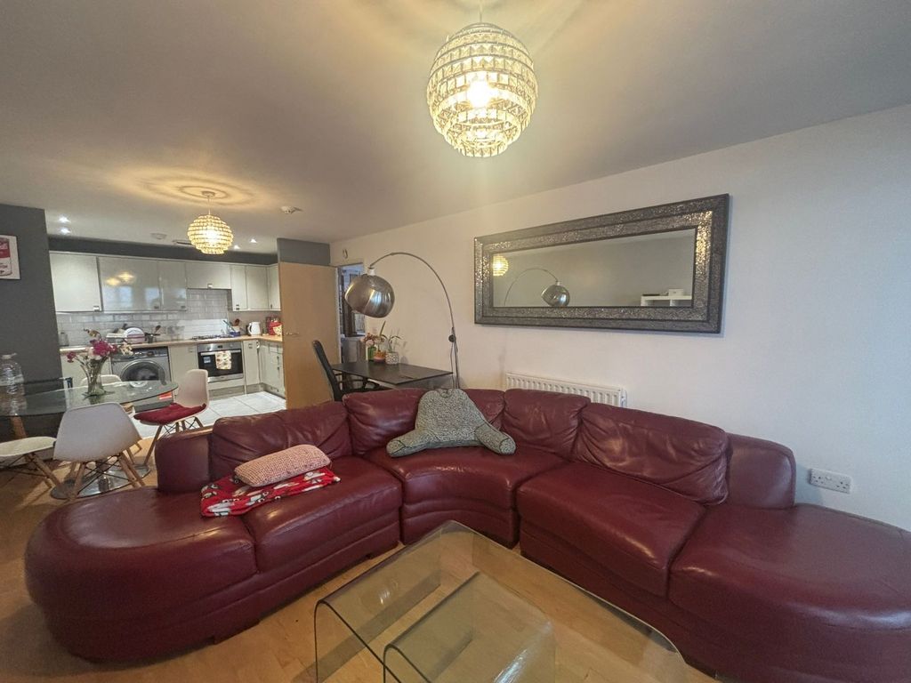Property photo 3 of 8 Picture No. 09