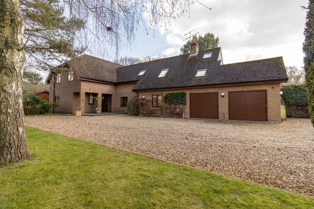 Property photo 2 of 46 4066146