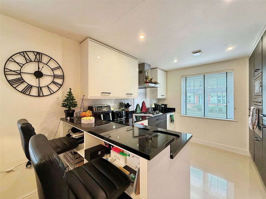 Property photo 2 of 23 Picture No. 39