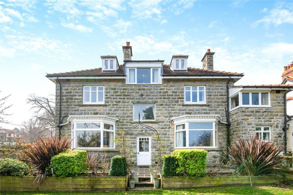 Property photo 1 of 37 Picture 1