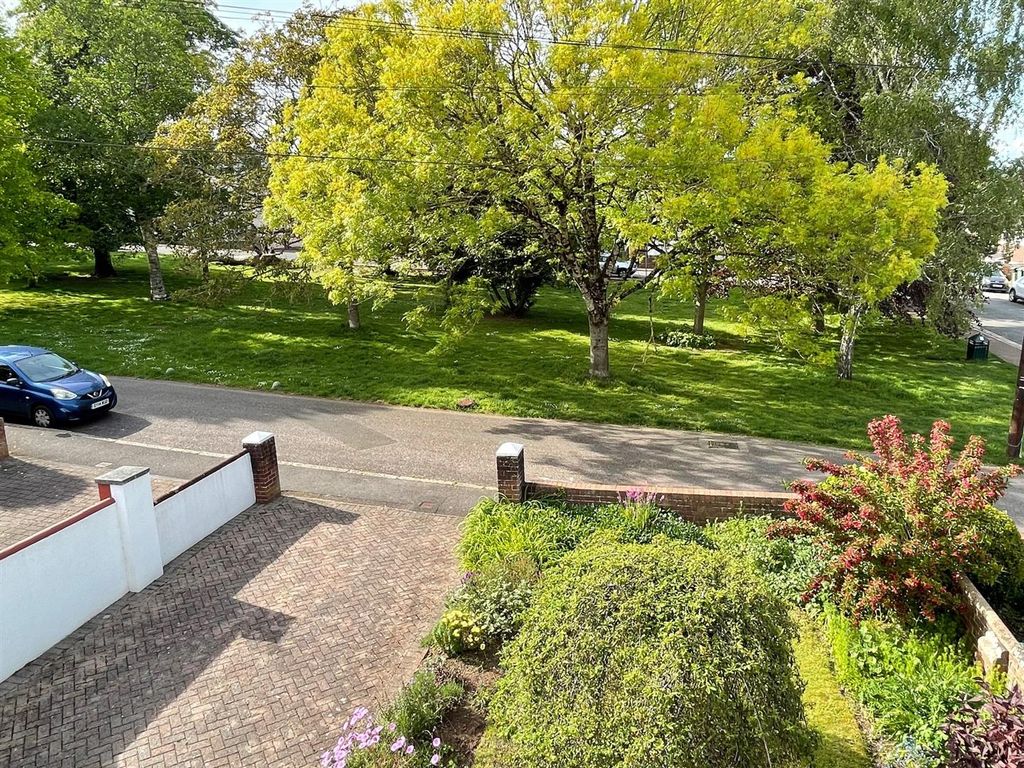 Property photo 3 of 32 View Over Neighbourhood Green