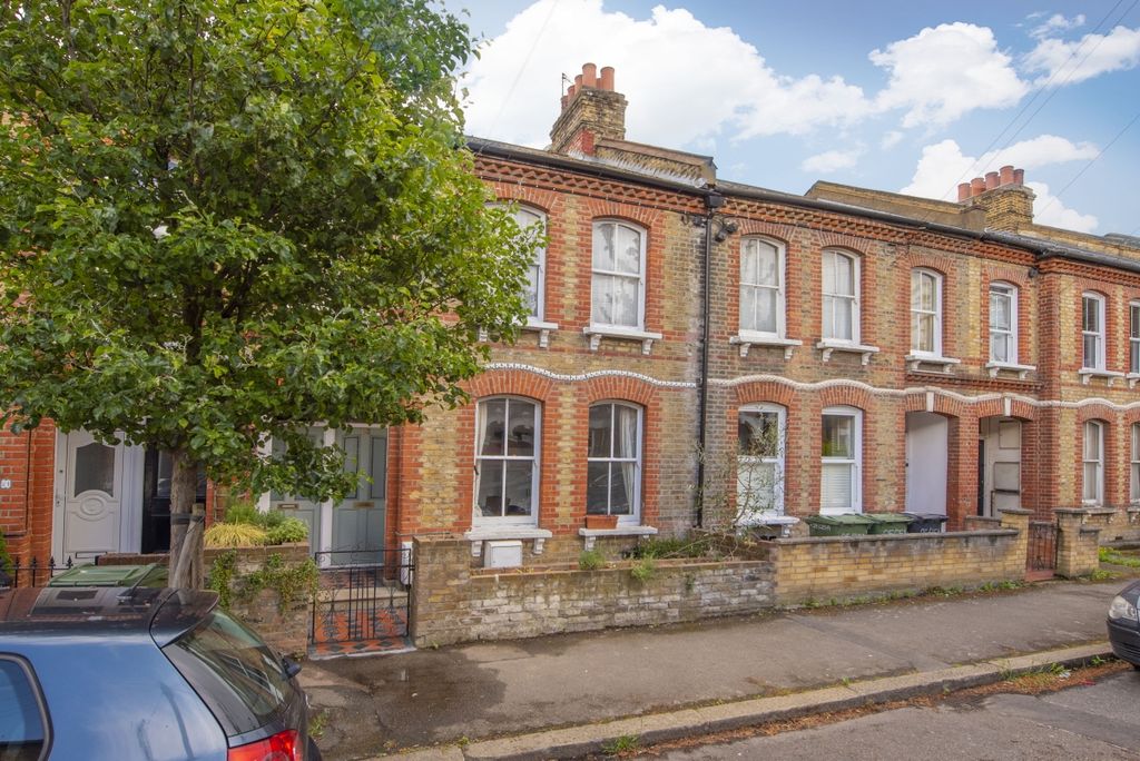 Property photo 1 of 8