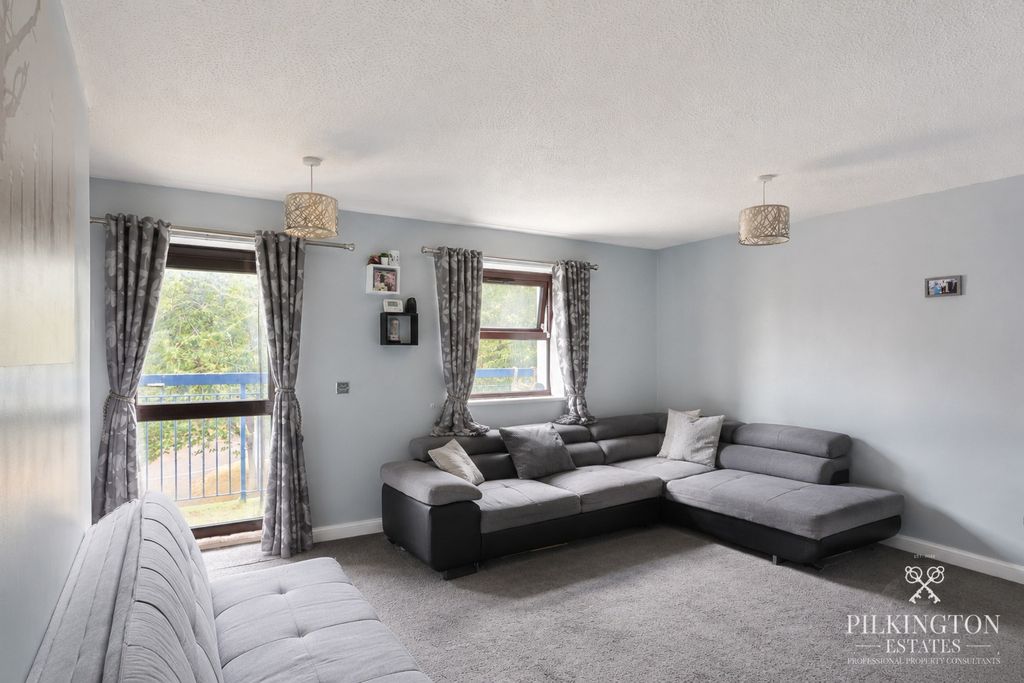 Property photo 1 of 18 5309190
