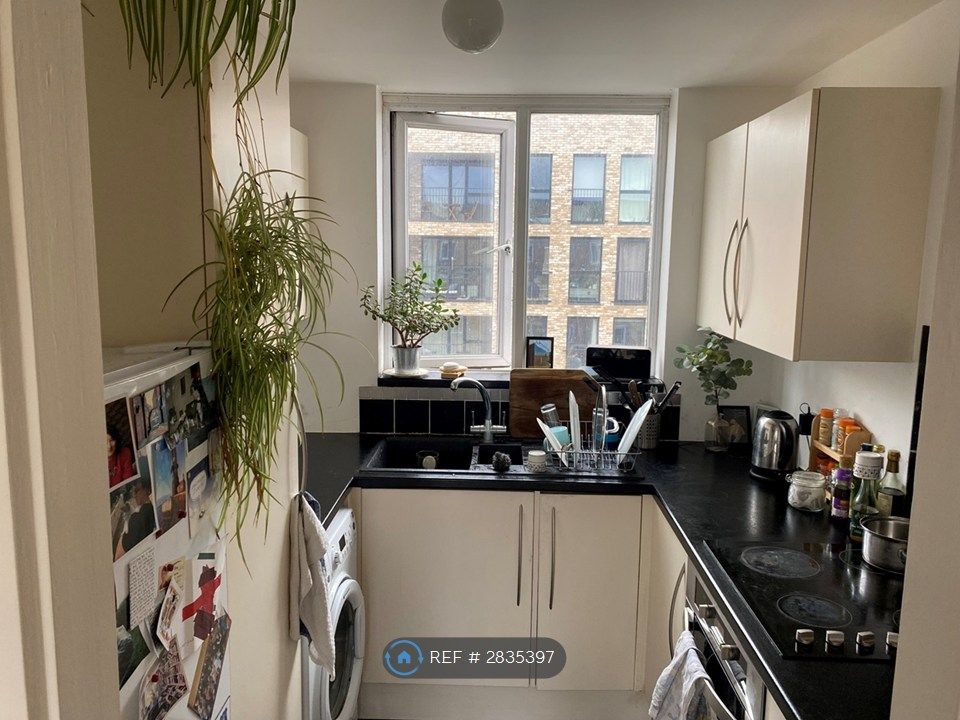 Property photo 3 of 7 Kitchen