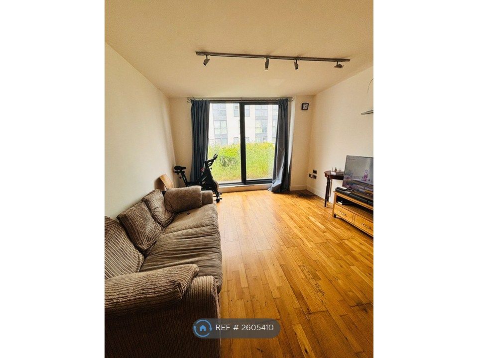 Property photo 2 of 6 Lounge