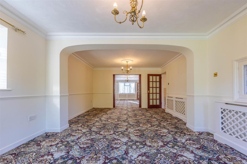 Property photo 3 of 41 Lounge/Dining Room