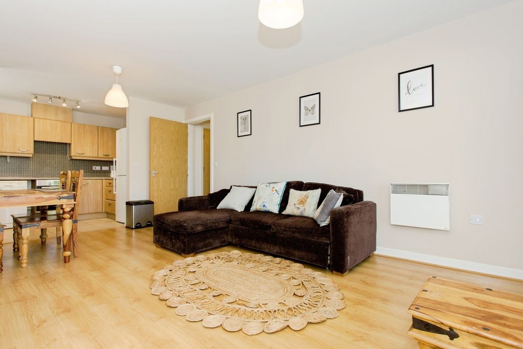 Property photo 3 of 17 Photo