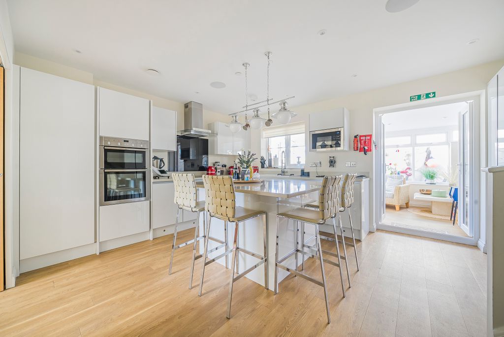 Property photo 3 of 25 1227904 (11)