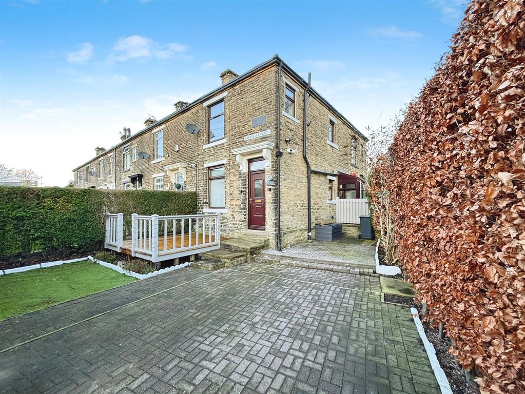 Property photo 1 of 11 The Property