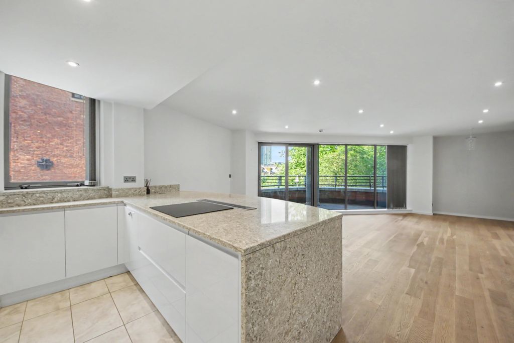 Property photo 1 of 19 Img_0147