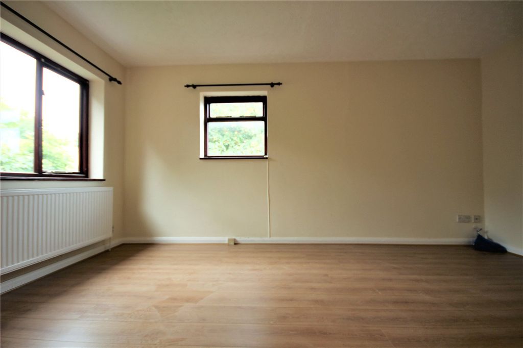 Property photo 2 of 6 Picture No. 08