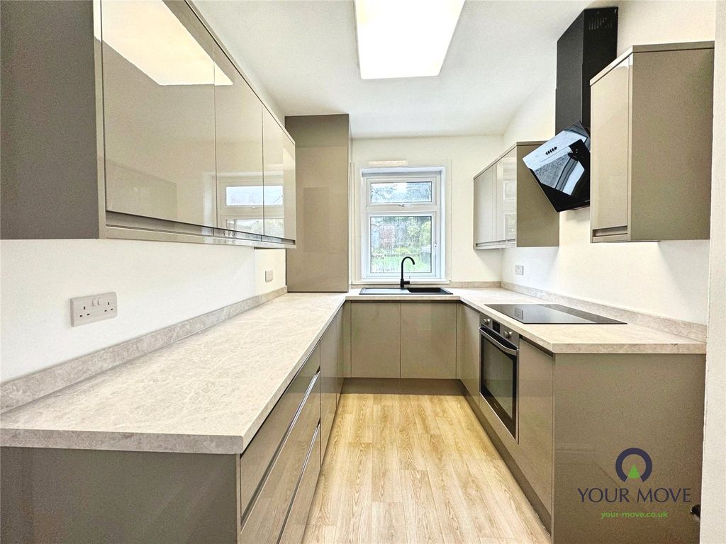 Property photo 2 of 23 Picture No. 20