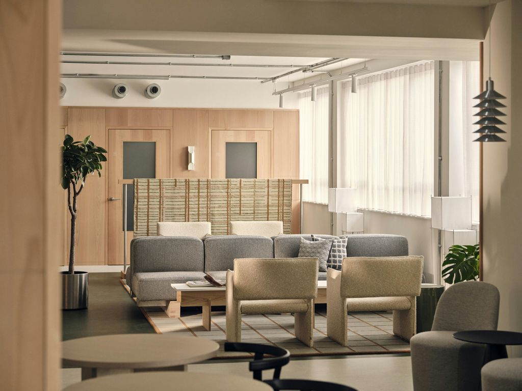 Property photo 1 of 6 240304_Fora_Lounge_678.Jpg