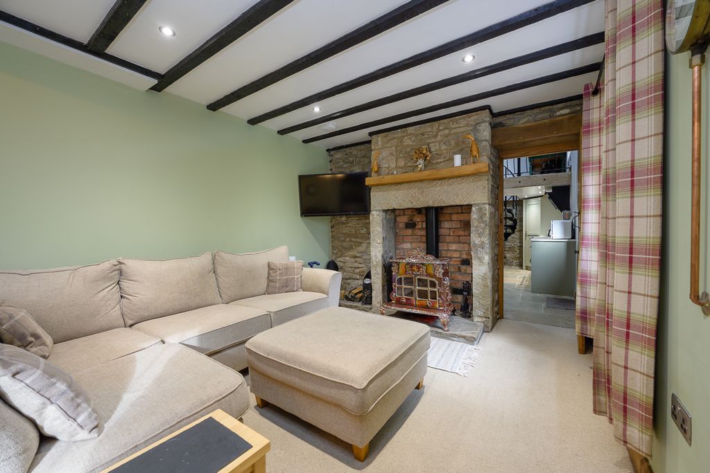 Property photo 3 of 20 Pentwyn-23