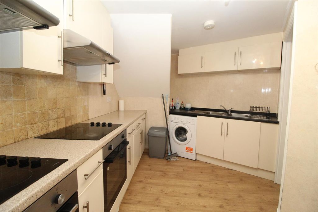 Property photo 2 of 15 Img_8922.Jpg