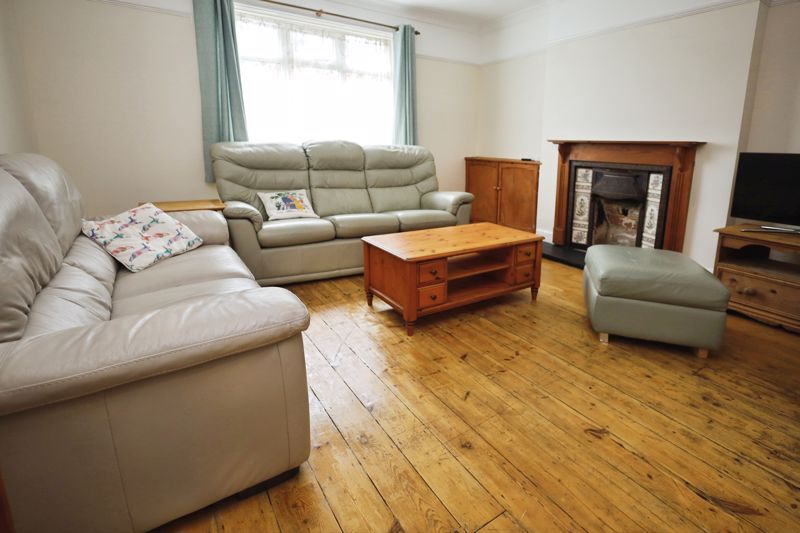 Property photo 2 of 9 Photo 6