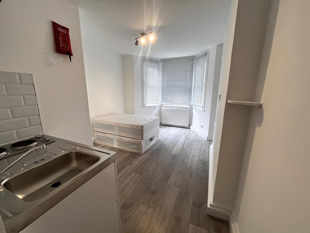 Property photo 1 of 7 d2B9Ea90-F02d-4719-8879-7A8d5Cde8E84.Jpg