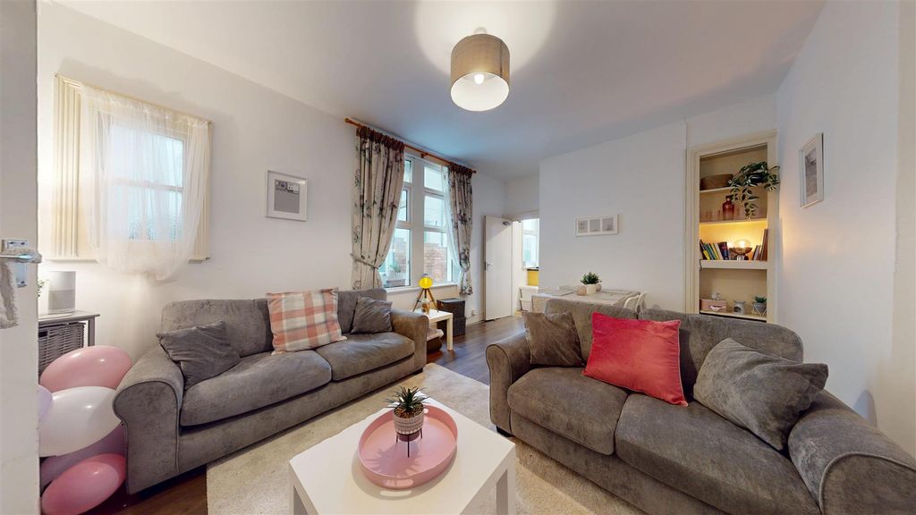 Property photo 3 of 43 25-Ninian-Road-06132025_175405.Jpg