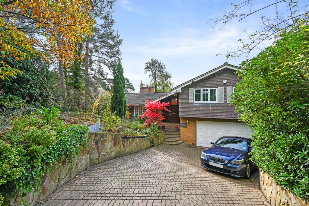 Property photo 2 of 49