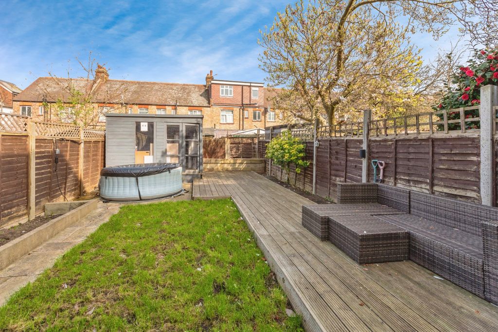 Property photo 3 of 15