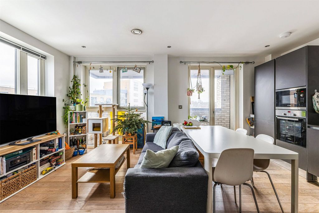 Property photo 2 of 18 Picture No. 07