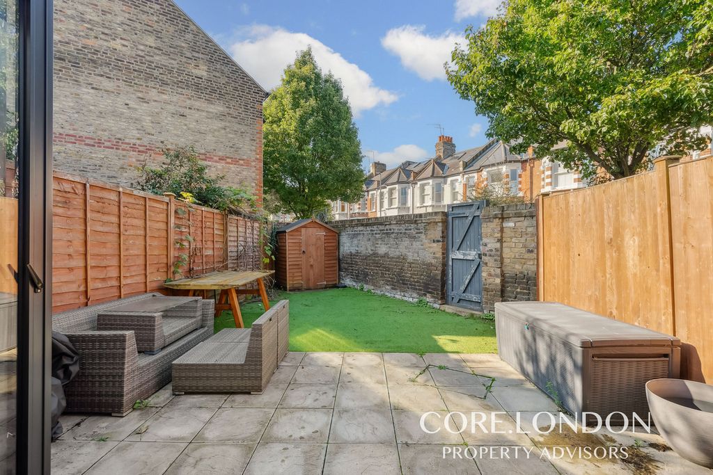 Property photo 3 of 14