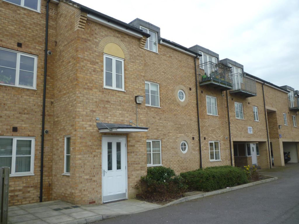 Property photo 1 of 7 Exterior