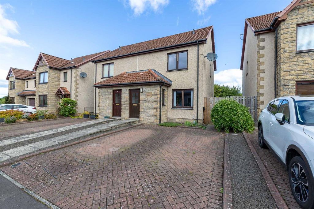 Property photo 1 of 21 36, Sutherland Crescent Aberneth-1.Jpg