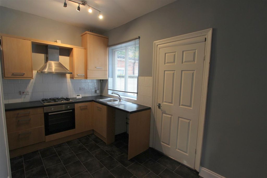 Property photo 3 of 7 Kitchen/Diner
