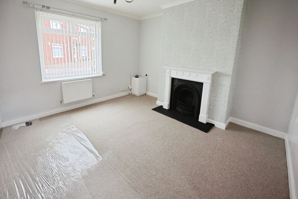 Property photo 2 of 8 Pbox-Img.Jpg
