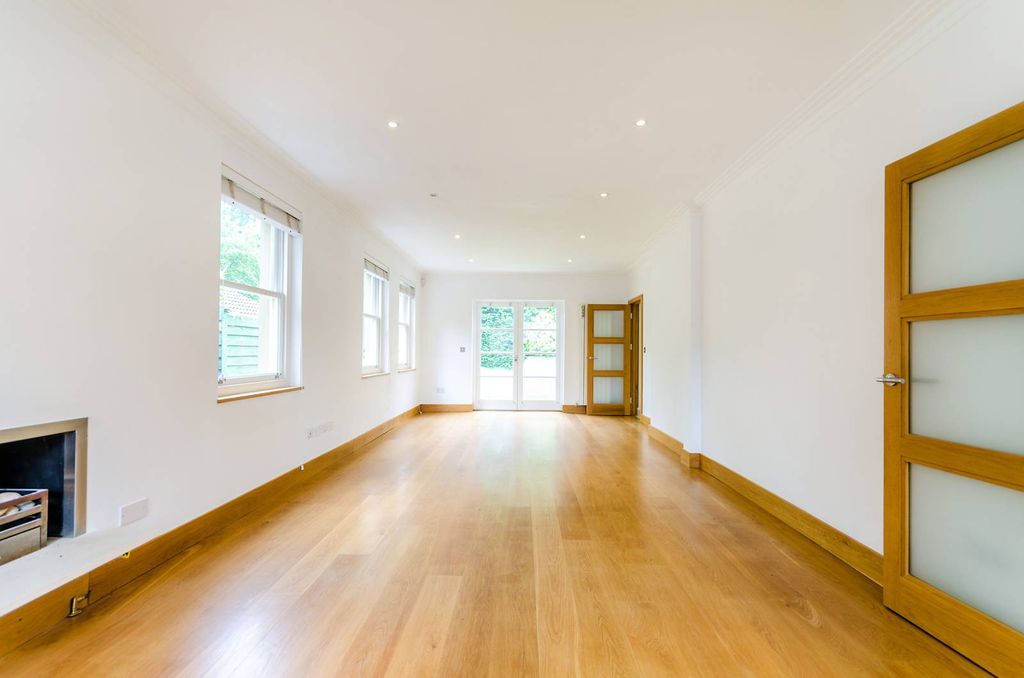 Property photo 1 of 26