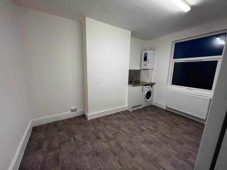 Property photo 3 of 4