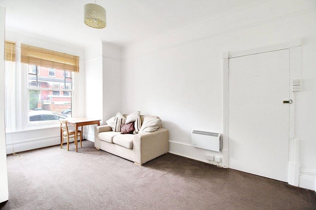 Property photo 3 of 7 Picture No. 04