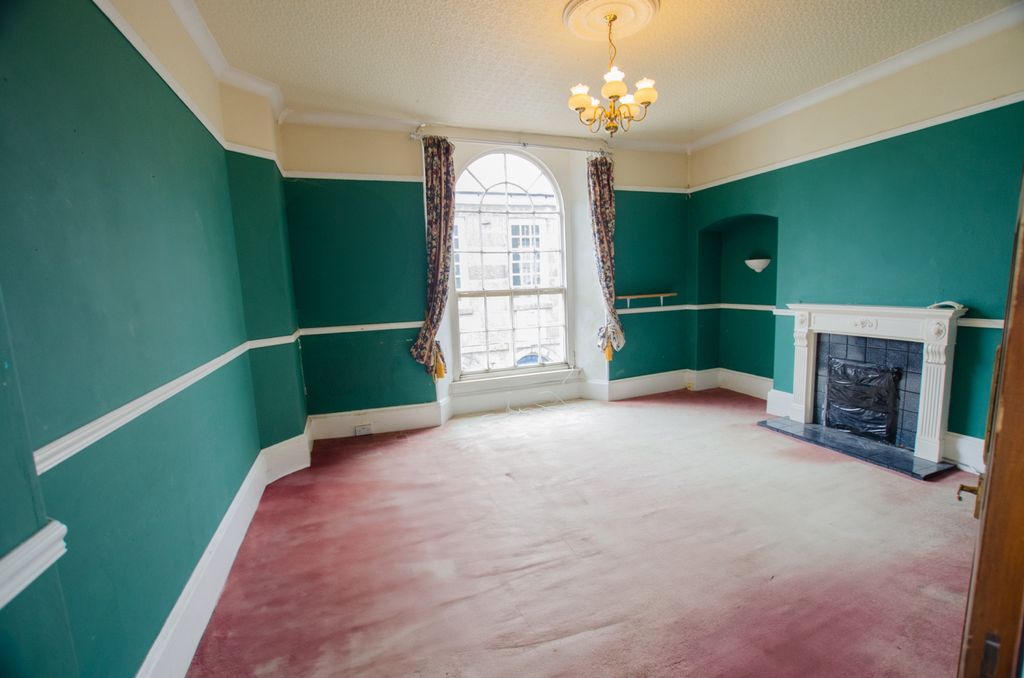 Property photo 2 of 7 23A Fore Street-1