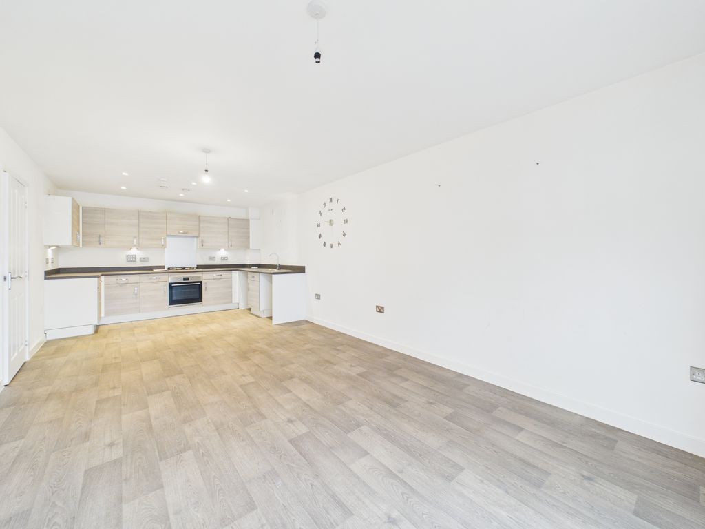 Property photo 2 of 8 Photo 7