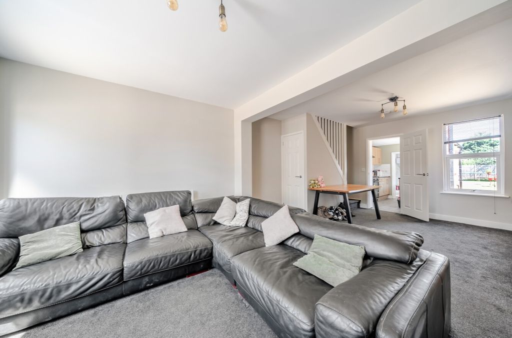 Property photo 3 of 26 1484333-2-6A46Bcca82Dd3