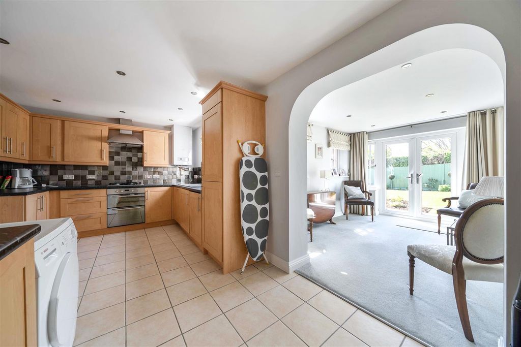 Property photo 2 of 18 Kitchen Diner