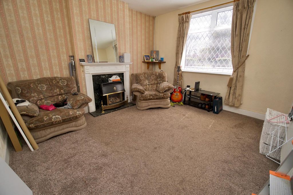Property photo 3 of 12 Living Room