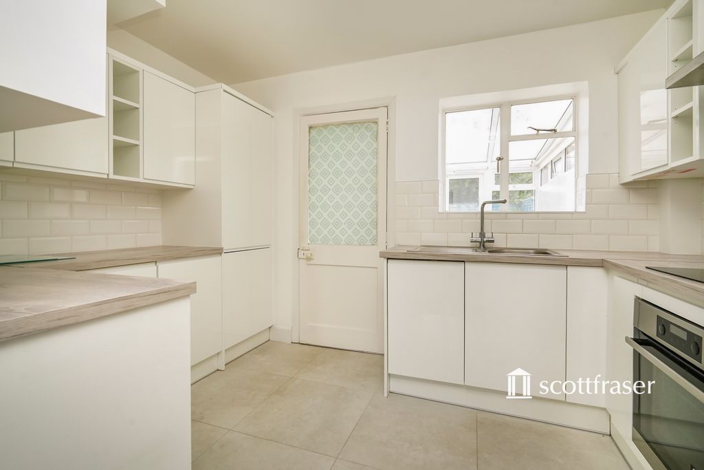 Property photo 1 of 9 1