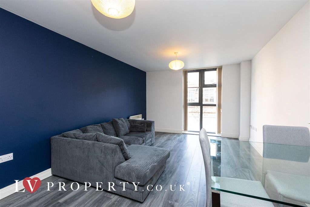 Property photo 3 of 11 2.Jpg