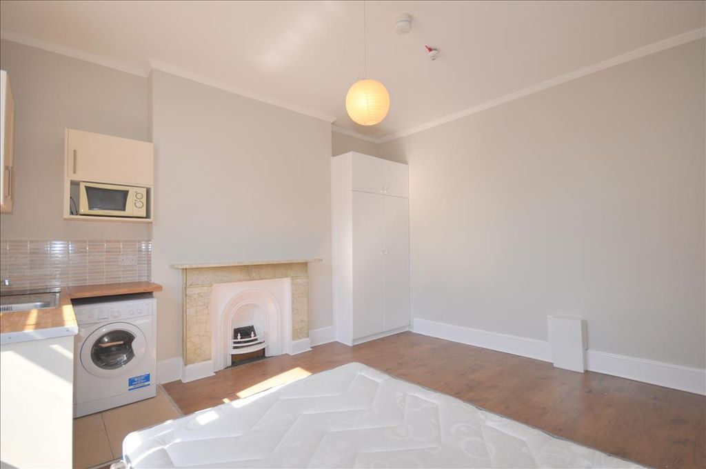 Property photo 3 of 3