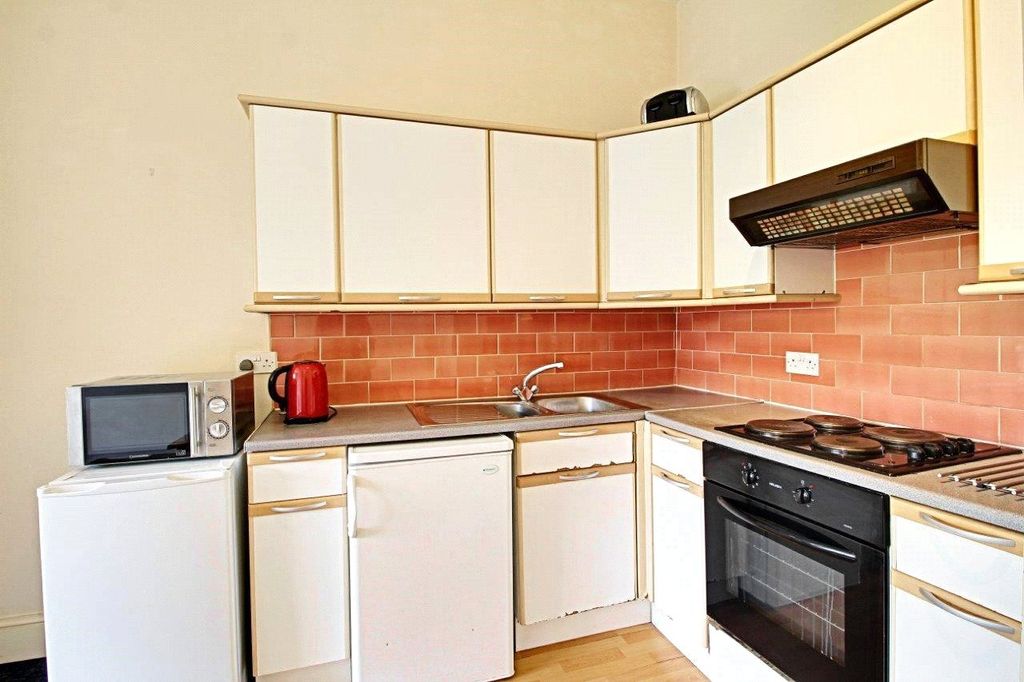 Property photo 2 of 5 Picture No. 04