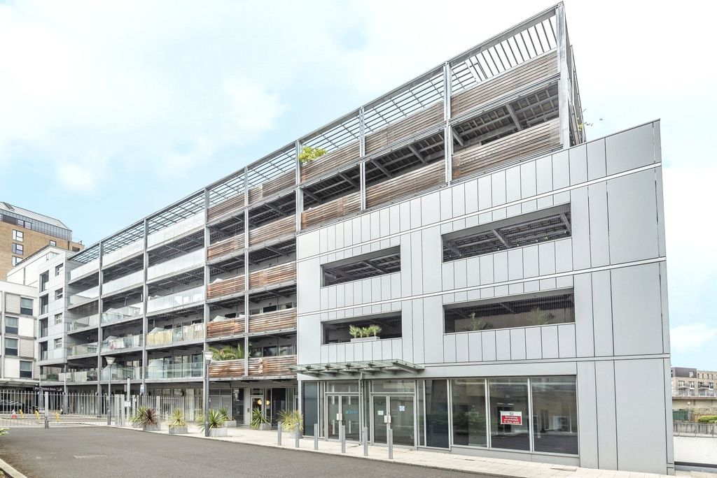 Property photo 1 of 17 Picture No. 20