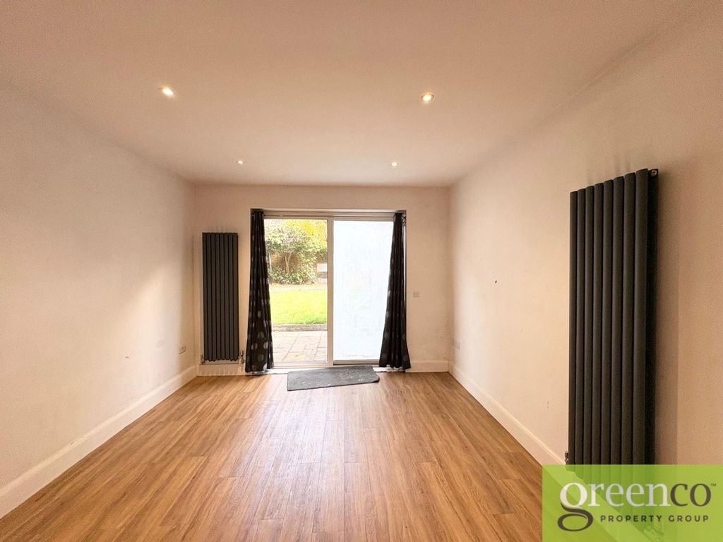 Property photo 3 of 48