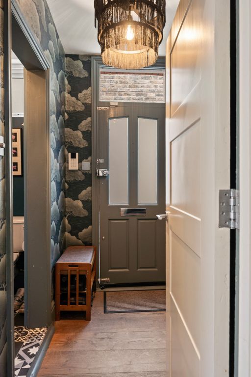 Property photo 3 of 28 Picture No. 21