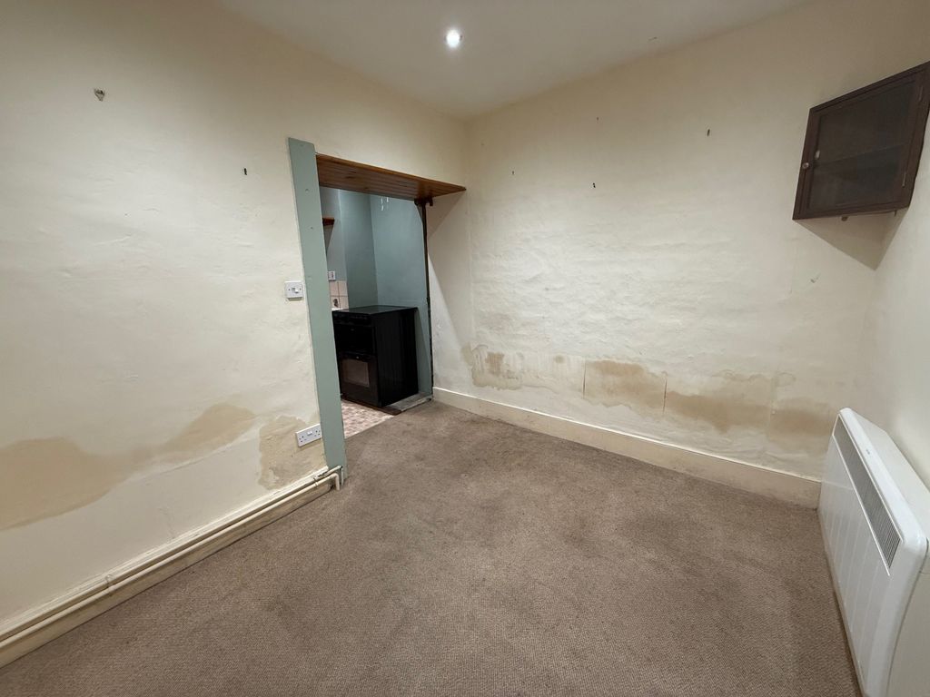 Property photo 3 of 13 Dining Room