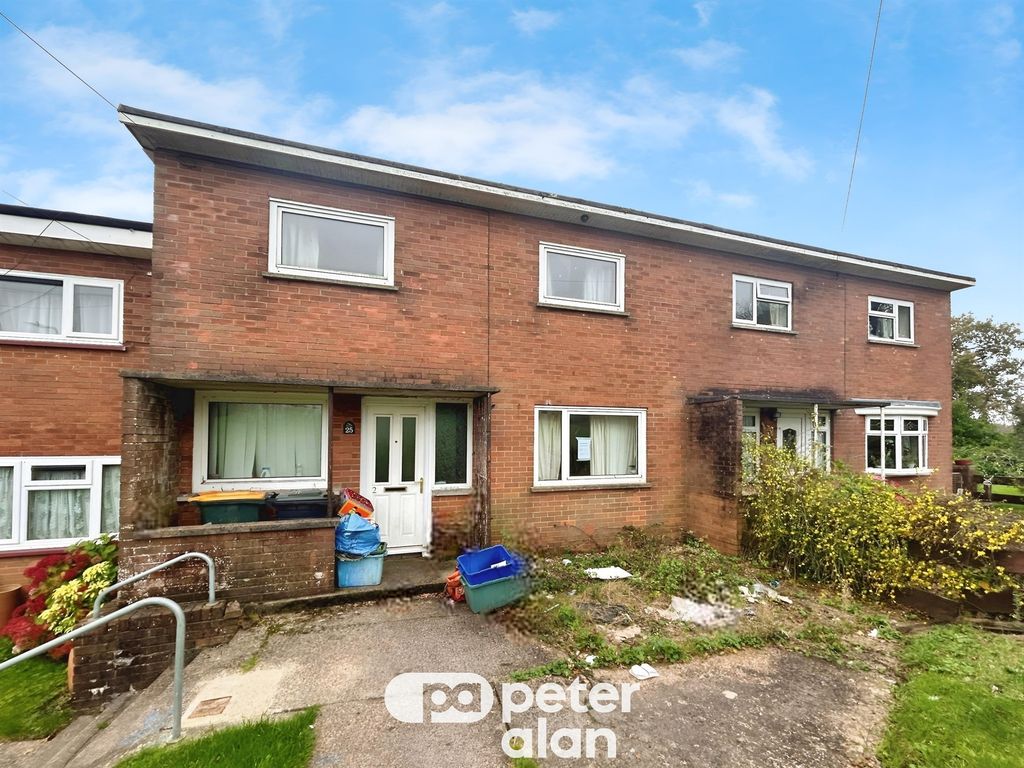 Property photo 1 of 2