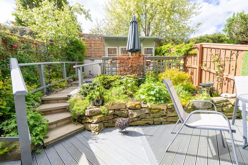 Property photo 2 of 23 6_Galloway_Court-17.Jpg