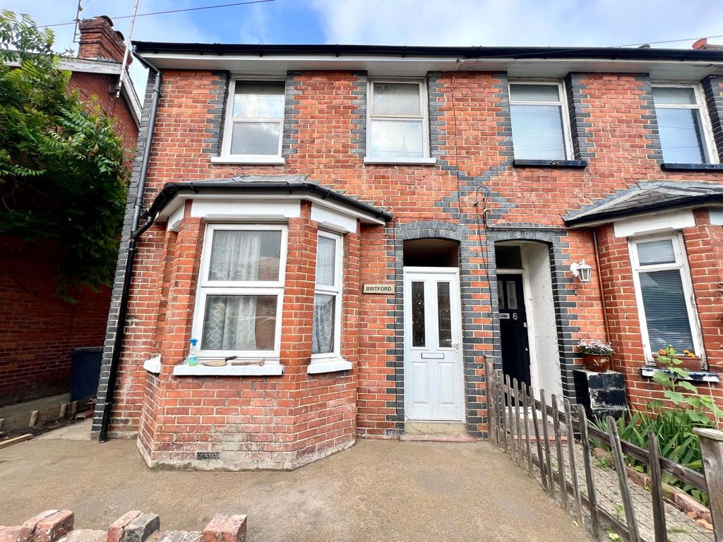 Property photo 1 of 16